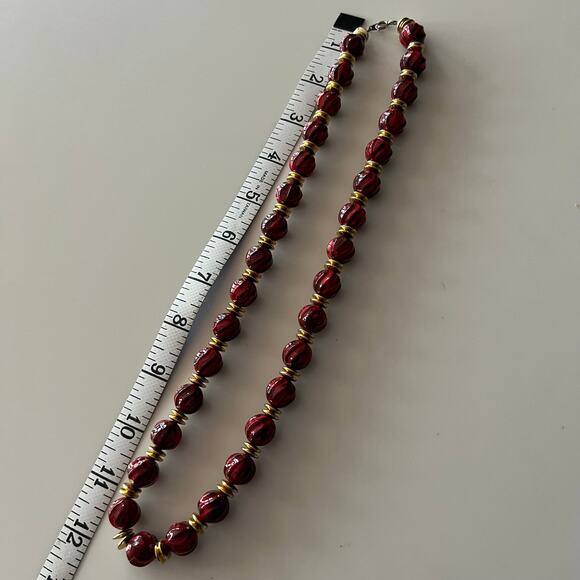 Vintage Maroon Red Cranberry Beaded Necklace with Gold Accents - Picture 3 of 5
